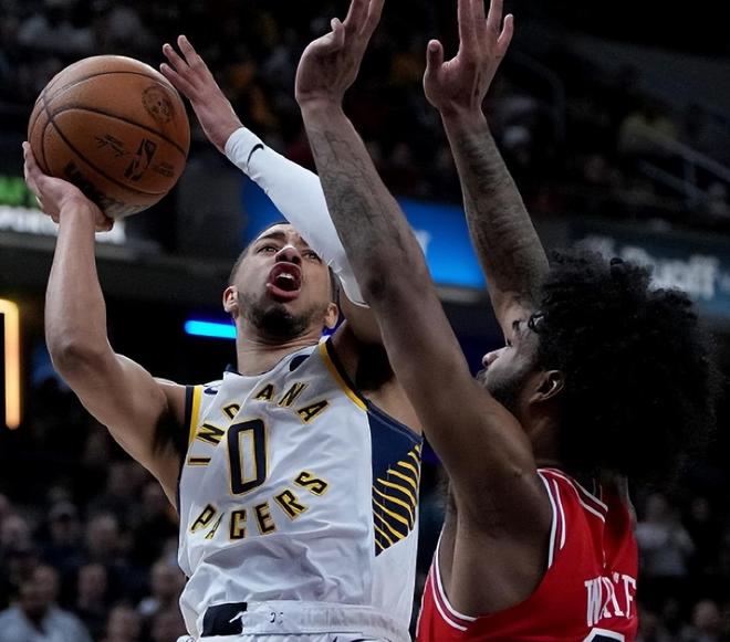 骑士轻取公牛，布伦森统治全场