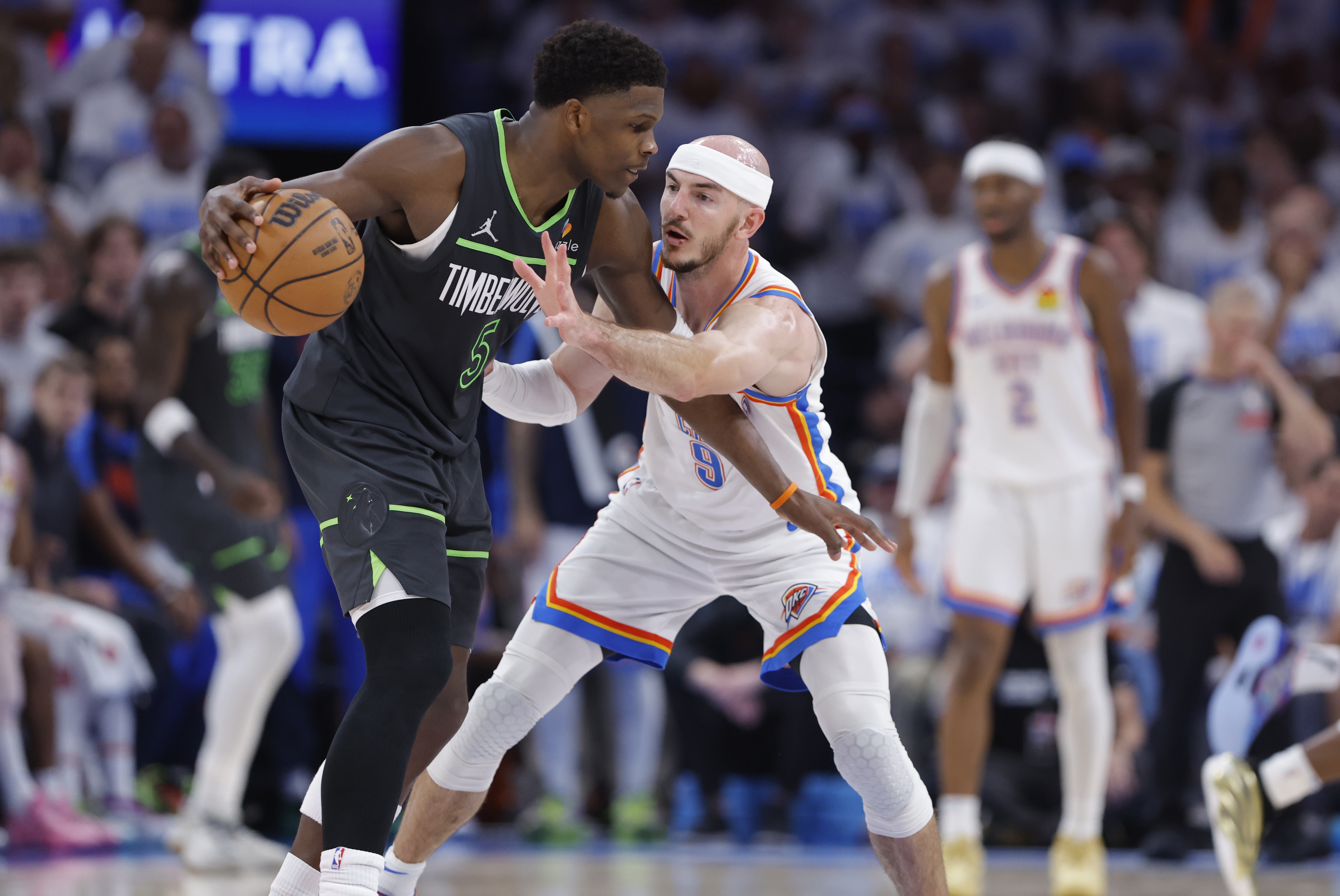 灰熊轻取雷霆，恩比德状态火热