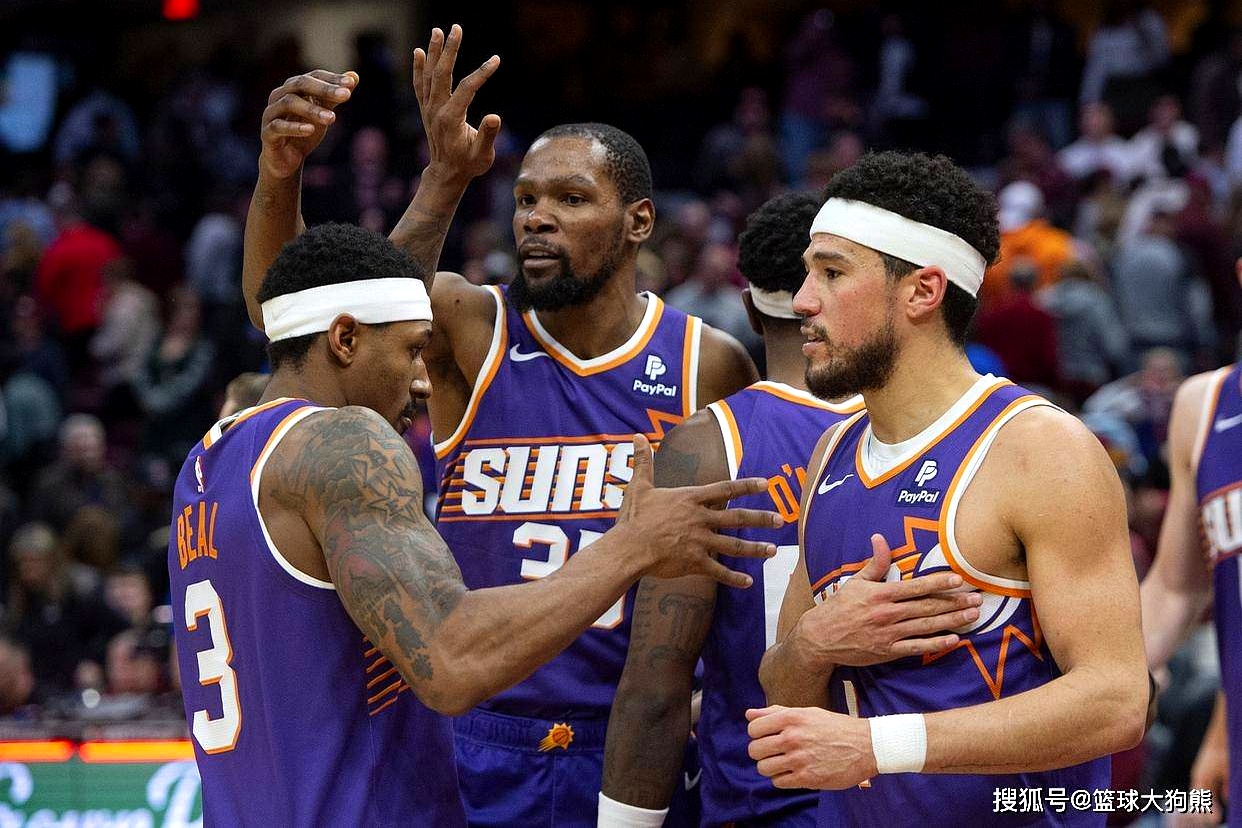 尼克斯力克山东队，布克状态火热