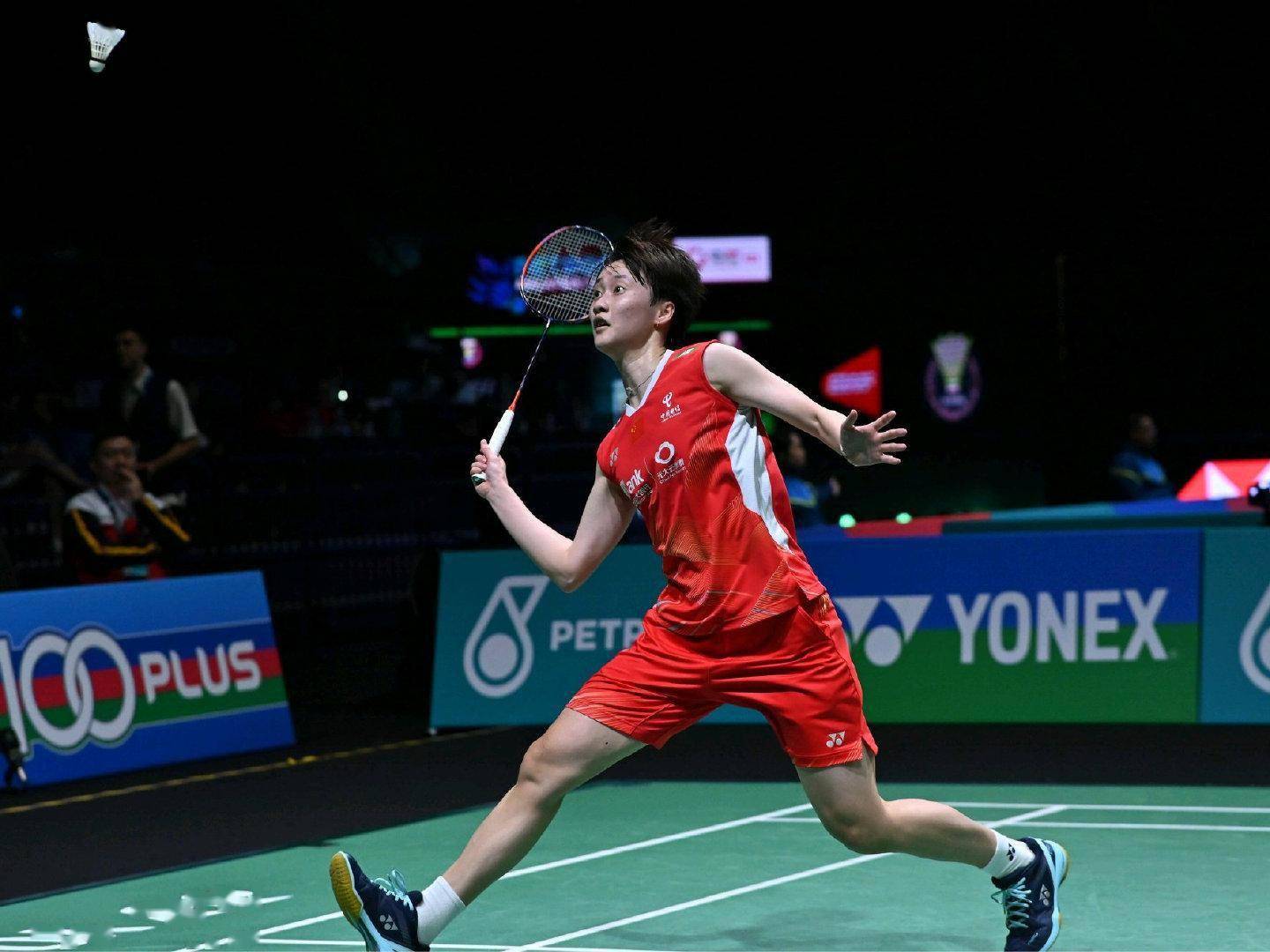 印度队鏖战丹麦队,陈雨菲点燃赛场 印度队鏖战丹麦队,陈雨菲点燃赛场