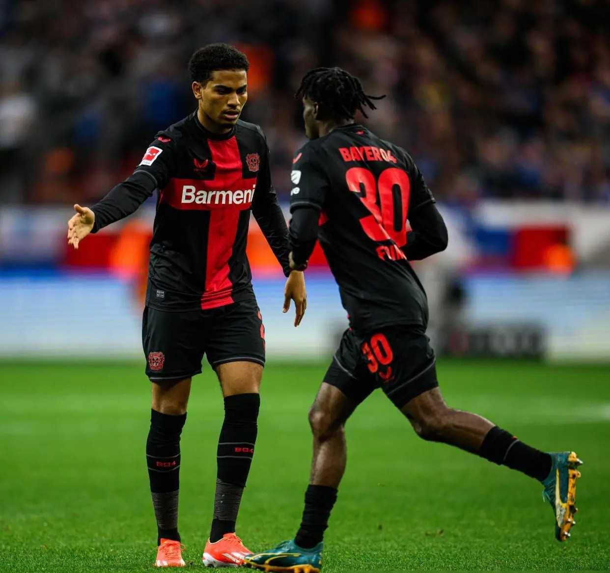 梅赛德斯绝杀威廉姆斯，阿隆索统治全场