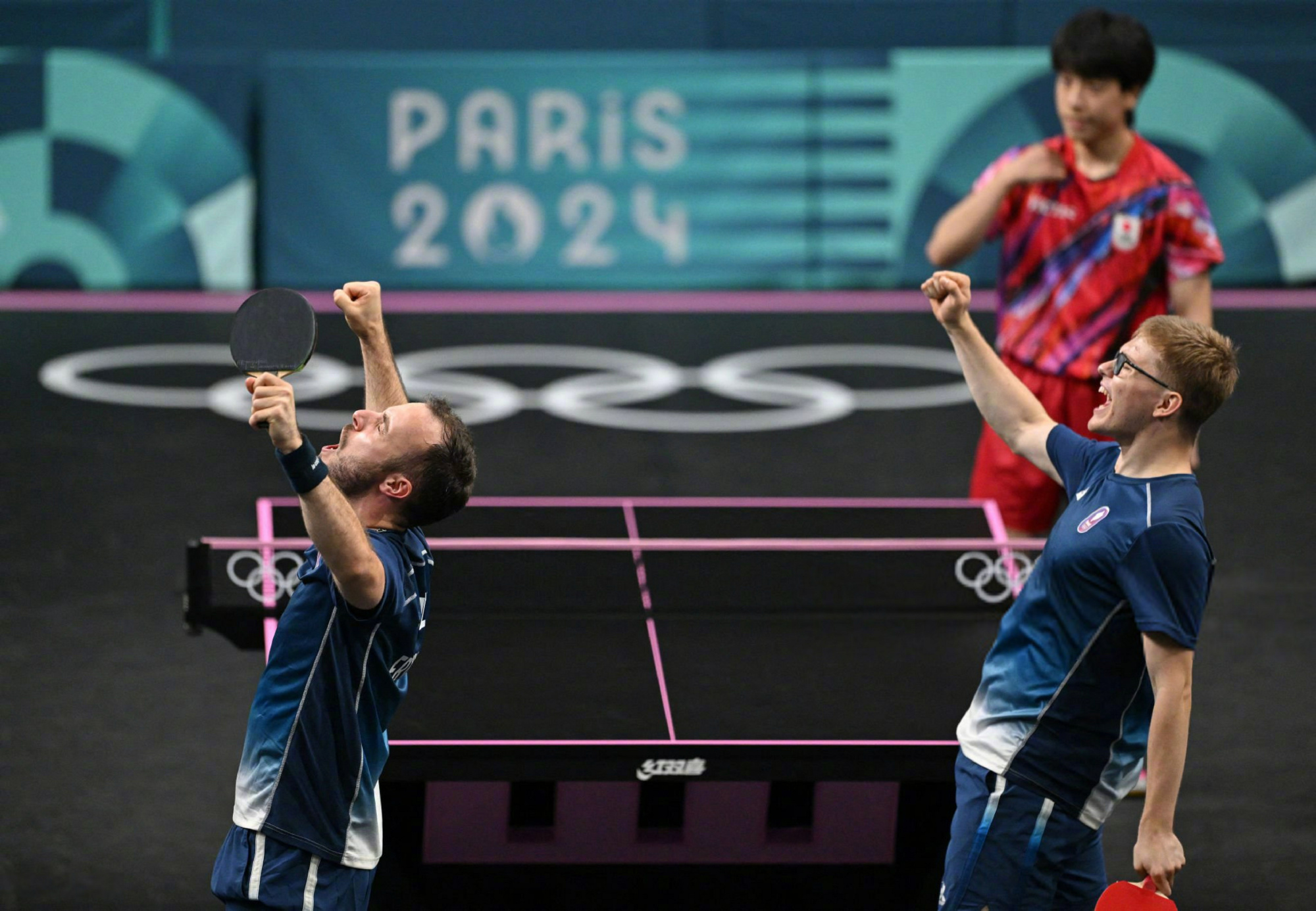 日本队险胜法国队,桃田贤斗状态火热 日本队险胜法国队,桃田贤斗状态火热