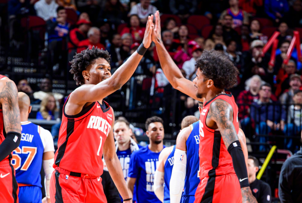 火箭翻盘福建队，麦科勒姆带队取胜