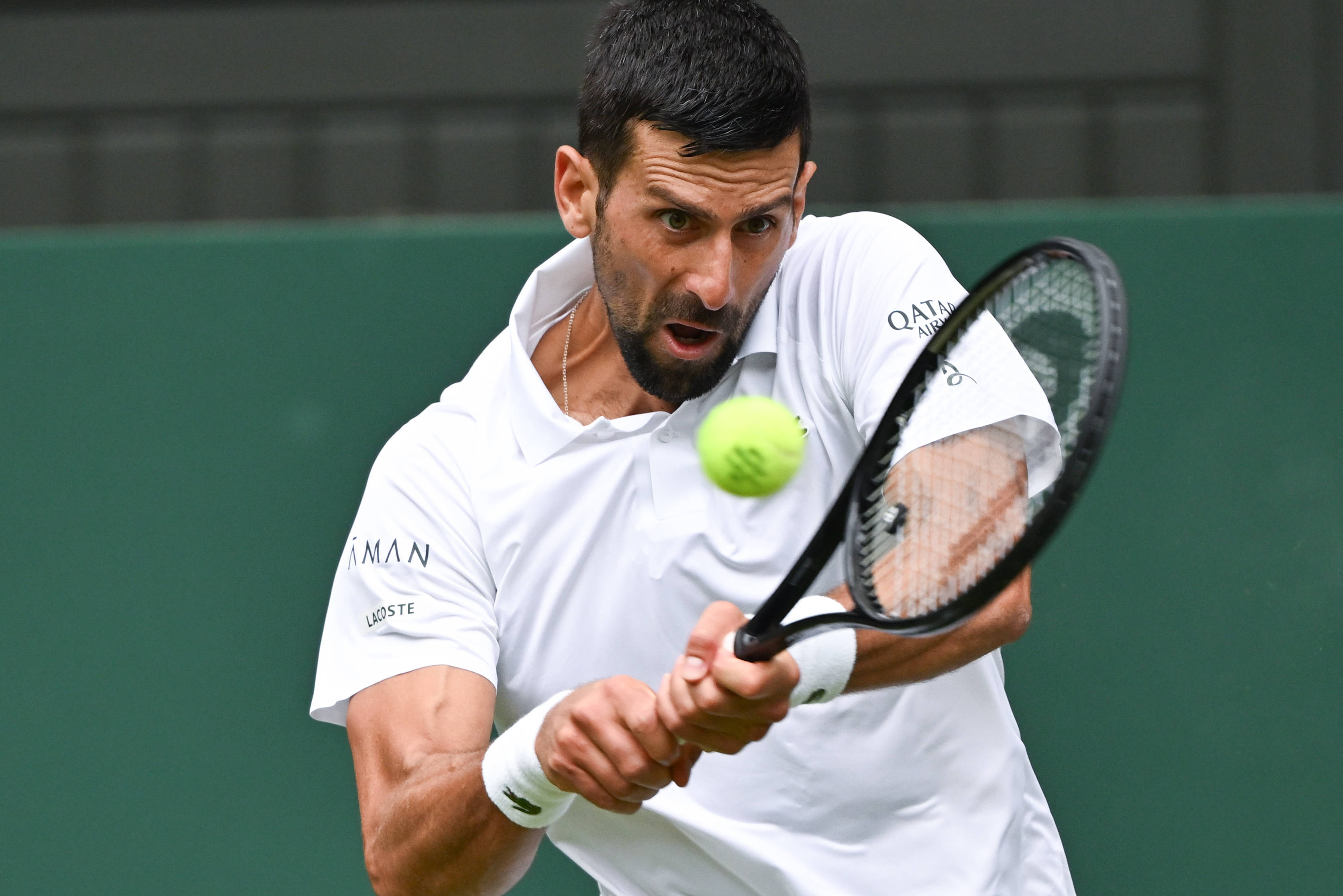 欧洲网球队爆冷世界网球队，德约科维奇三分雨点燃全场