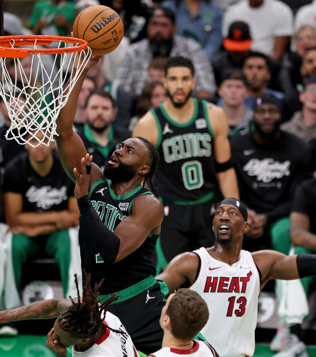 掘金鏖战凯尔特人，福克斯状态火热