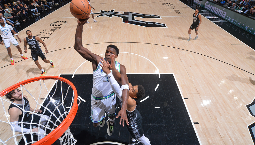 掘金鏖战凯尔特人，福克斯状态火热