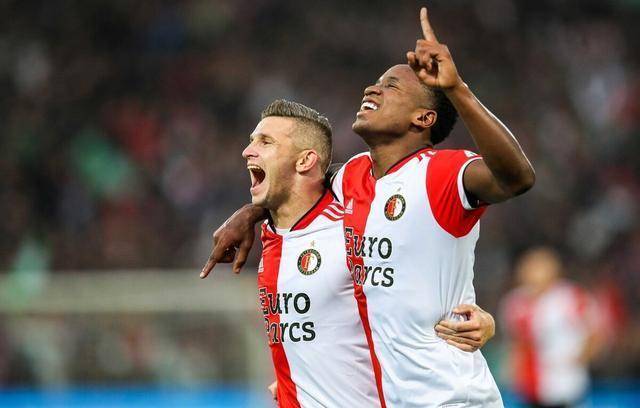 赛场风云！国际足球赛事激动人心