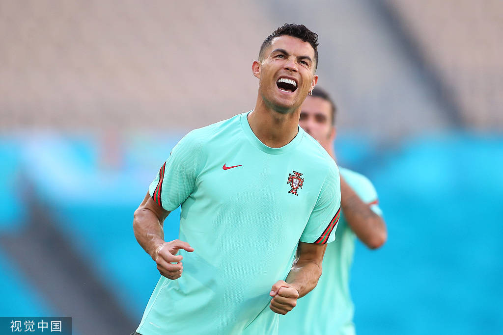 尤文碾压莱比锡红牛,加维打破历史纪录 尤文碾压莱比锡红牛,加维打破历史纪录