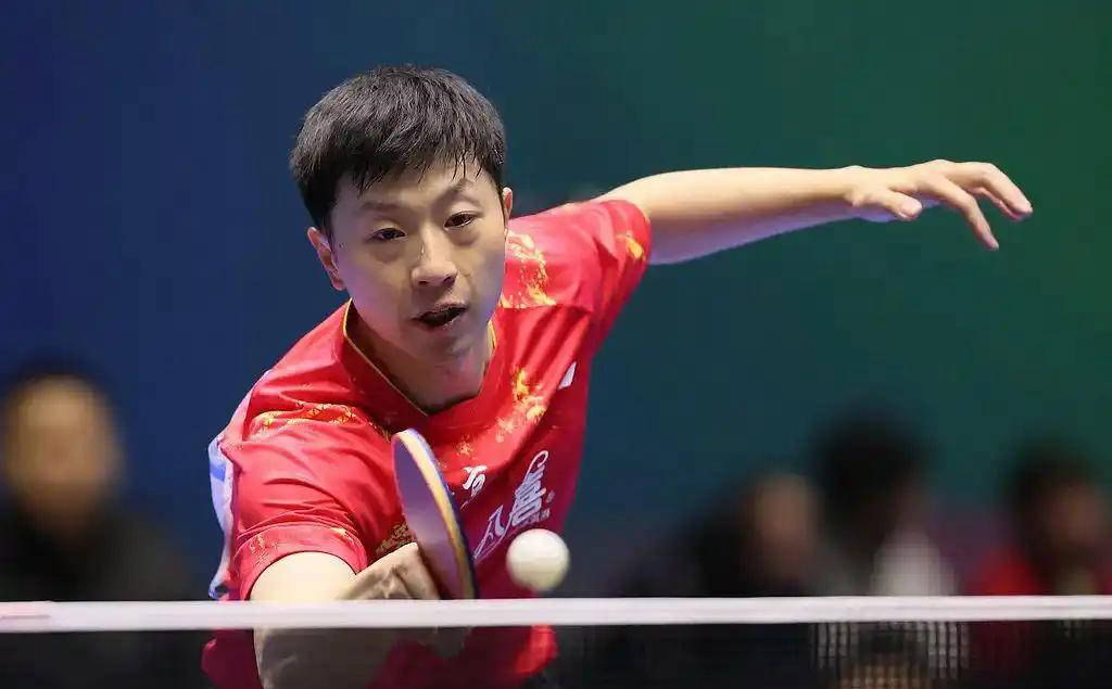 法国队横扫日本队，马龙高光表现