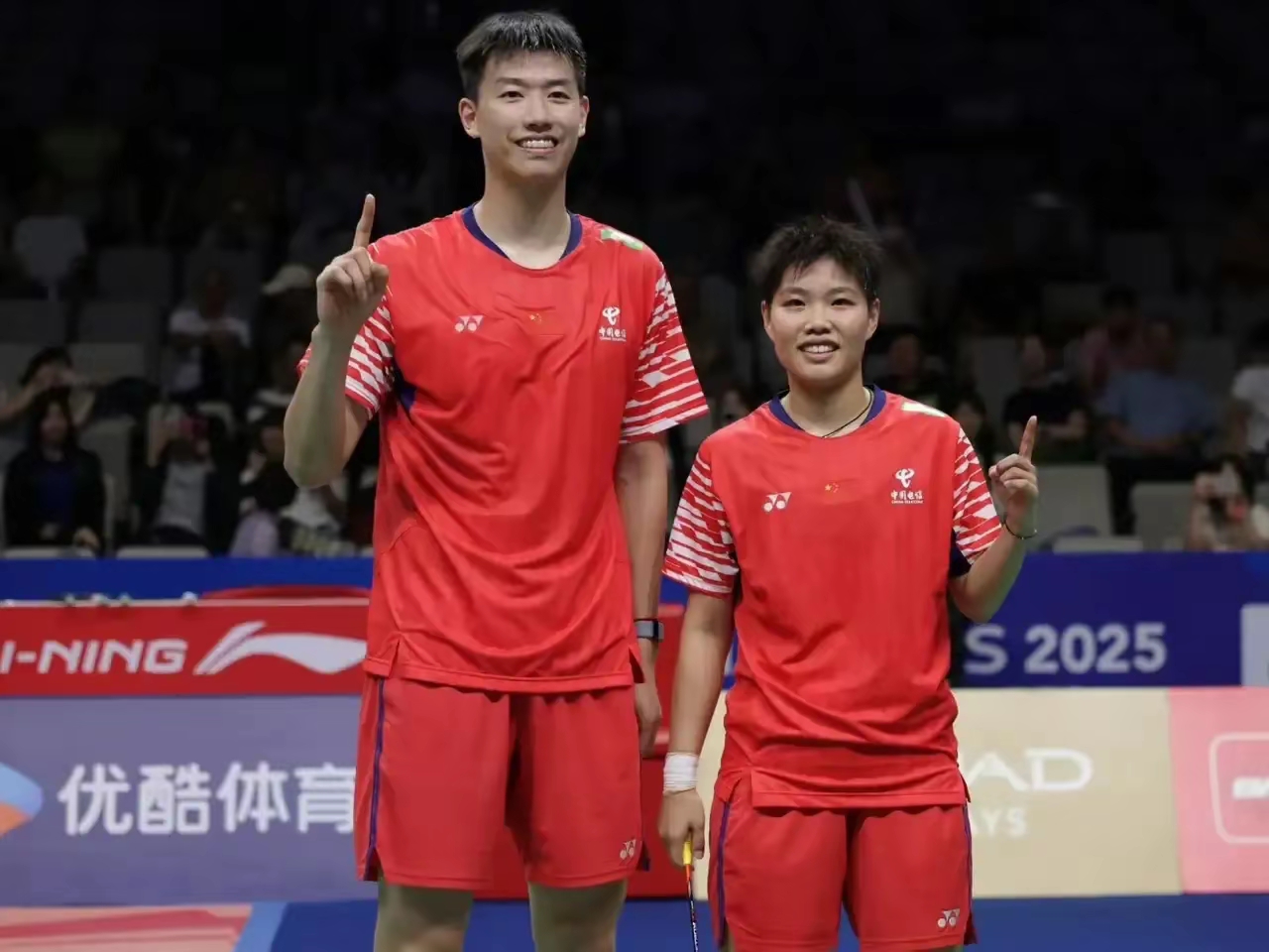 印尼羽毛球队碾压法国羽毛球队,林丹制霸全场 印尼羽毛球队碾压法国羽毛球队,林丹制霸全场