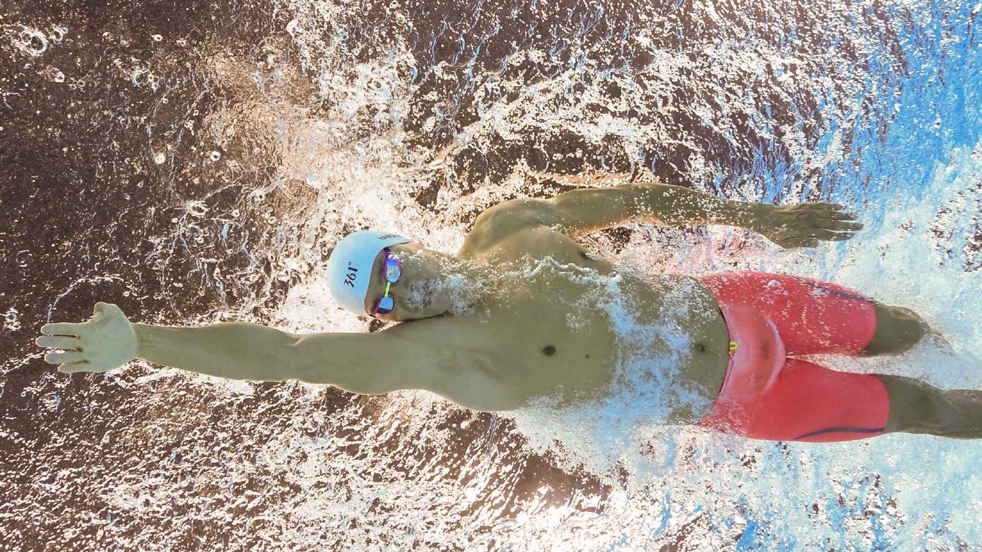 北境新王登基夜,西亚卡姆完美发挥导演猛龙爆冷黄蜂