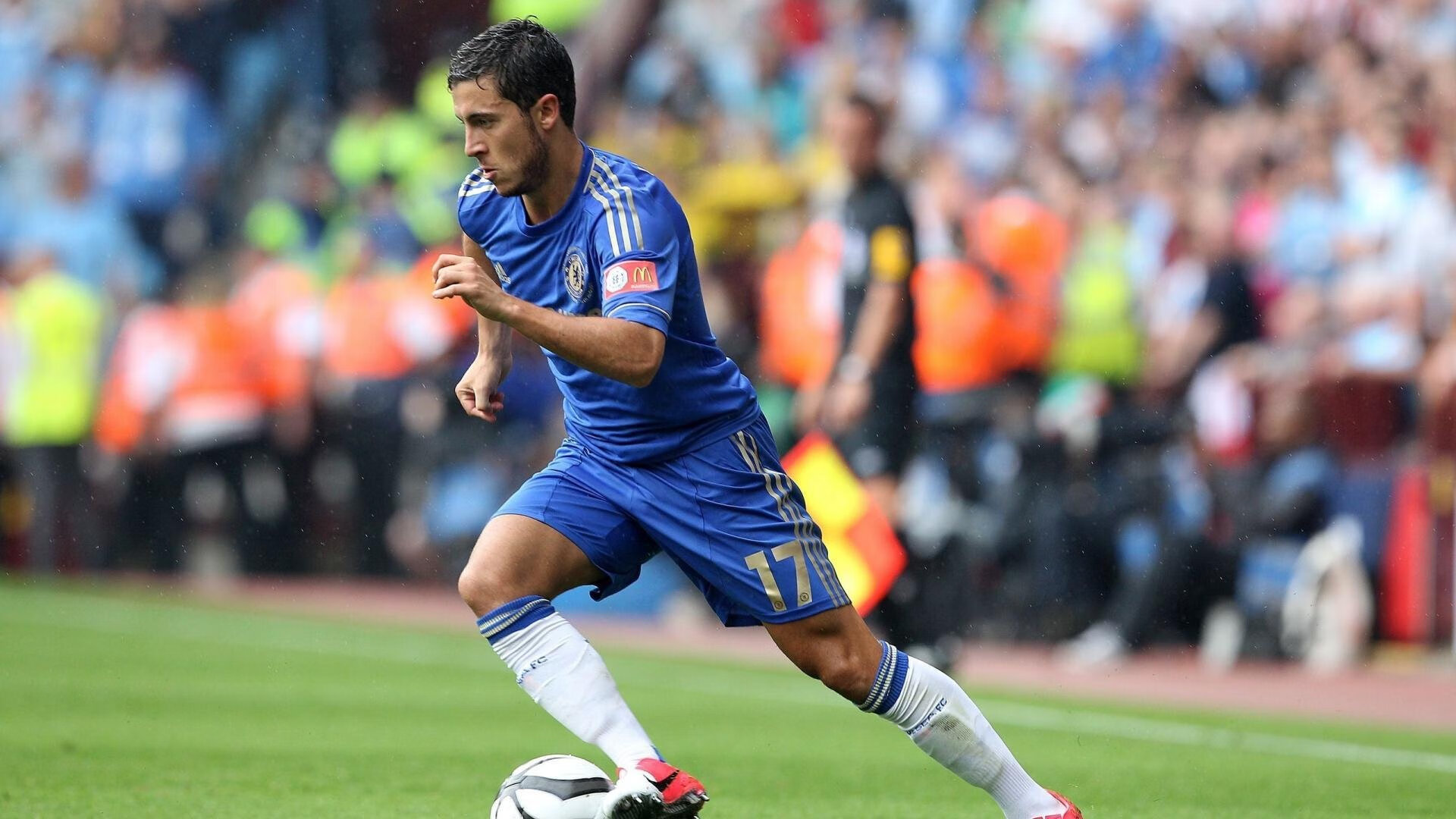 波兰鏖战曼城,哈兰德刷新纪录的史诗之夜